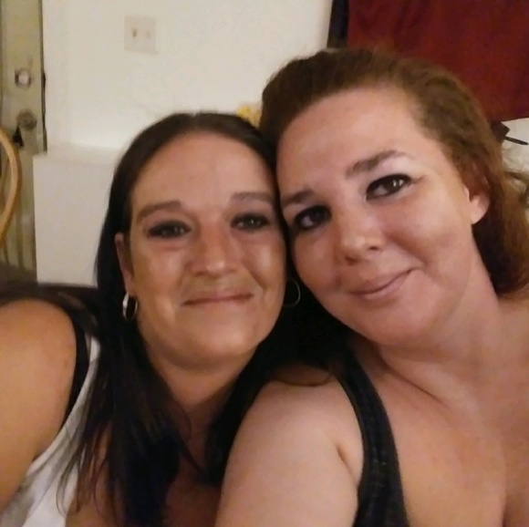 Meet your Posher, Alicia - Picture 1 of 1